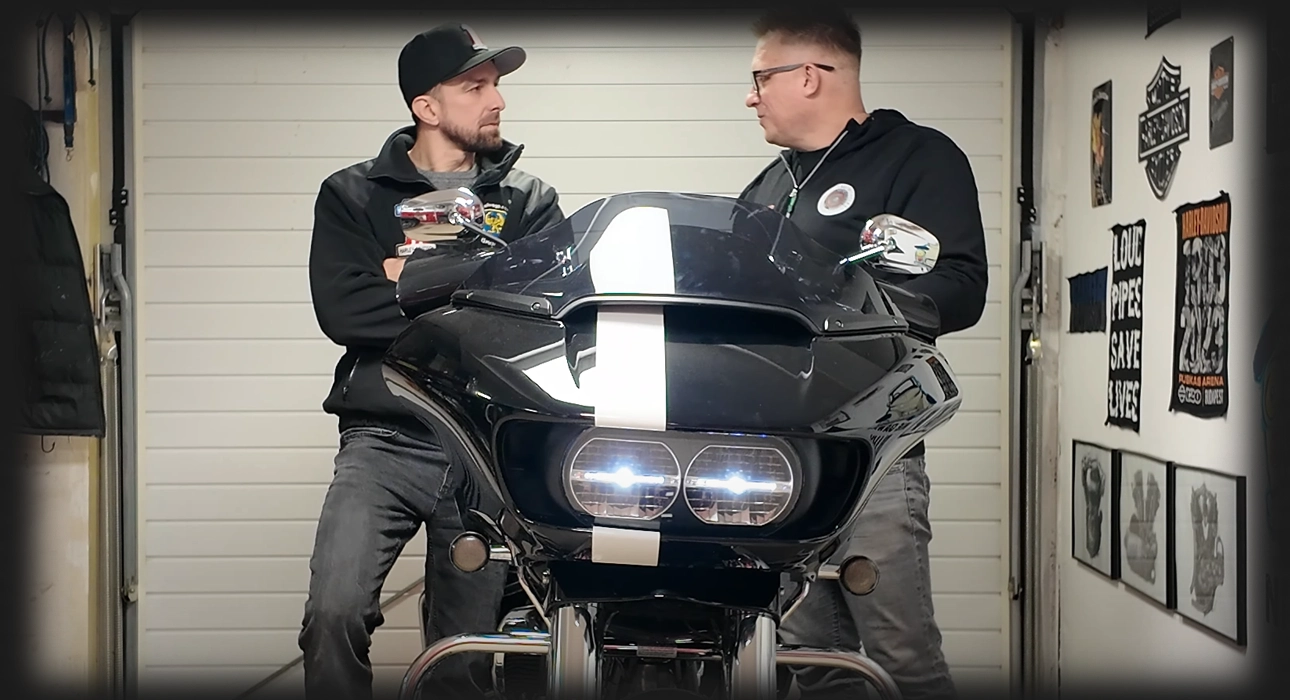 Montaż radia Soundstream Reserve WHD14+